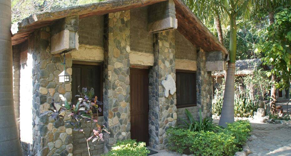 Leopards Lair Resort, Pali 2
